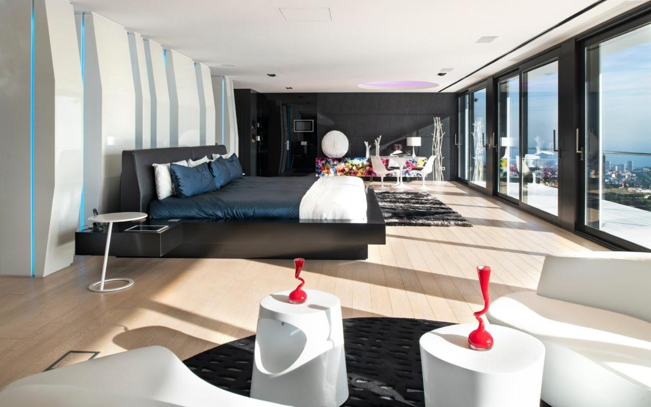 Ibiza Style Barcelona Luxury Villa Бадалона Екстериор снимка