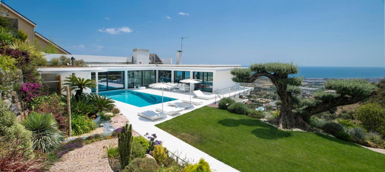 Ibiza Style Barcelona Luxury Villa Бадалона Екстериор снимка