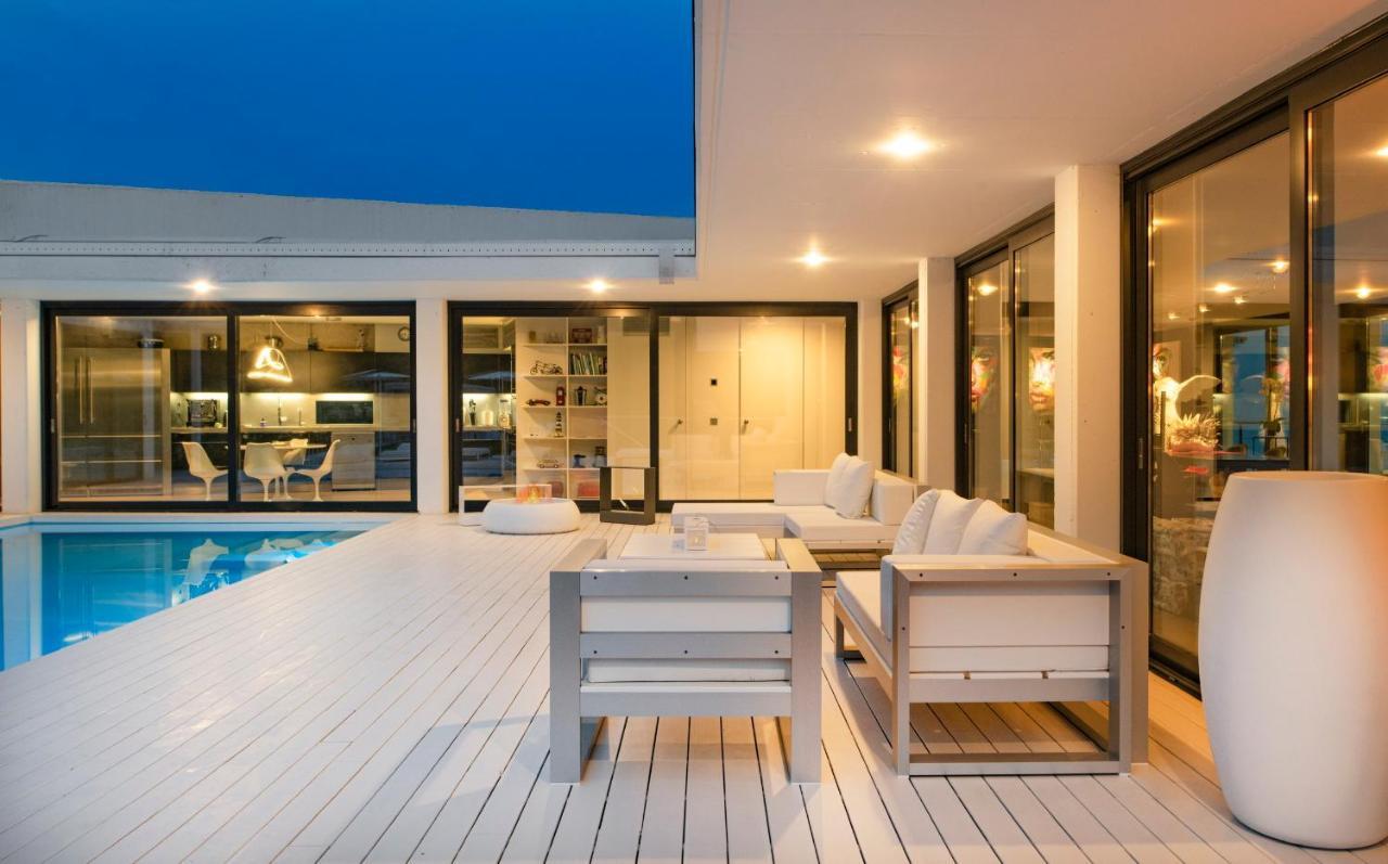 Ibiza Style Barcelona Luxury Villa Бадалона Екстериор снимка
